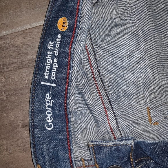 Boot cut Jean's - Picture 2 of 5